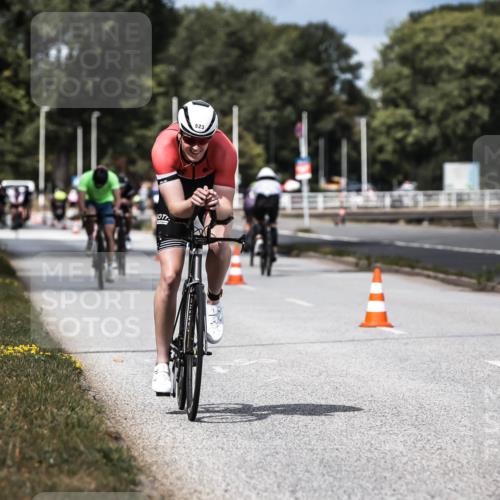 16.08.2026 - KN Förde Triathlon 2026 H.Heesch http://msf.ph/oto/9984038 16.08.2026 12:57:09 Radfahren 519, 523, 527, 530, 543, 579, 581, 706, 721 meine-sportfotos.de