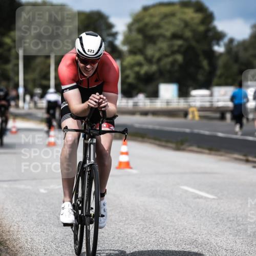 16.08.2026 - KN Förde Triathlon 2026 H.Heesch http://msf.ph/oto/9984049 16.08.2026 12:57:10 Radfahren 519, 523, 527, 530, 543, 581, 706, 721 meine-sportfotos.de