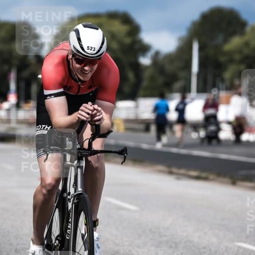 16.08.2026 - KN Förde Triathlon 2026 H.Heesch http://msf.ph/oto/9984055 16.08.2026 12:57:10 Radfahren 519, 523, 527, 530, 543, 581, 706, 721 meine-sportfotos.de