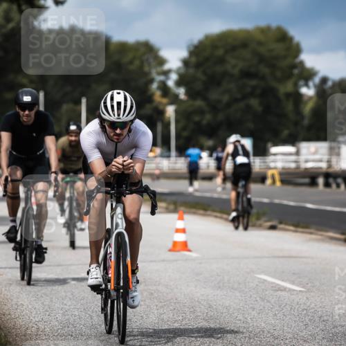 16.08.2026 - KN Förde Triathlon 2026 H.Heesch http://msf.ph/oto/9984111 16.08.2026 12:57:24 Radfahren 196, 501, 507, 514, 520, 565, 566, 591 meine-sportfotos.de