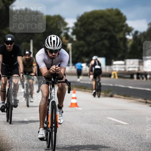 16.08.2026 - KN Förde Triathlon 2026 H.Heesch http://msf.ph/oto/9984113 16.08.2026 12:57:25 Radfahren 196, 501, 507, 514, 520, 565, 566, 591 meine-sportfotos.de