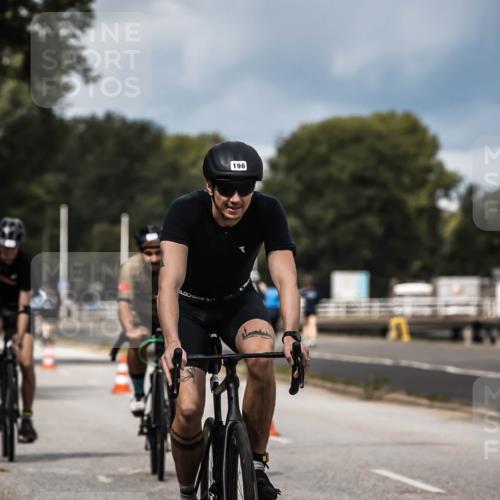 16.08.2026 - KN Förde Triathlon 2026 H.Heesch http://msf.ph/oto/9984121 16.08.2026 12:57:26 Radfahren 196, 514, 520, 565, 591, 605 meine-sportfotos.de