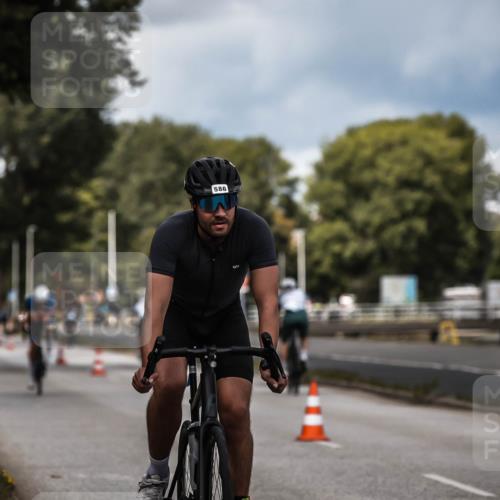 16.08.2026 - KN Förde Triathlon 2026 H.Heesch http://msf.ph/oto/9984178 16.08.2026 12:57:40 Radfahren 576, 586, 711 meine-sportfotos.de