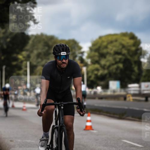 16.08.2026 - KN Förde Triathlon 2026 H.Heesch http://msf.ph/oto/9984179 16.08.2026 12:57:40 Radfahren 576, 586, 711 meine-sportfotos.de