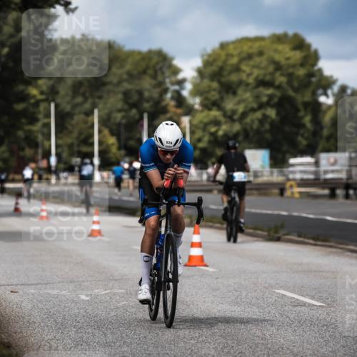 16.08.2026 - KN Förde Triathlon 2026 H.Heesch http://msf.ph/oto/9984193 16.08.2026 12:57:43 Radfahren 586, 711 meine-sportfotos.de