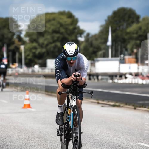16.08.2026 - KN Förde Triathlon 2026 H.Heesch http://msf.ph/oto/9984214 16.08.2026 12:57:50 Radfahren 362, 534, 542, 746 meine-sportfotos.de