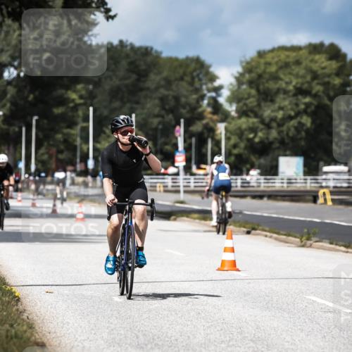 16.08.2026 - KN Förde Triathlon 2026 H.Heesch http://msf.ph/oto/9984247 16.08.2026 12:58:01 Radfahren 513, 589, 602, 722, 727, 729, 735, 740 meine-sportfotos.de