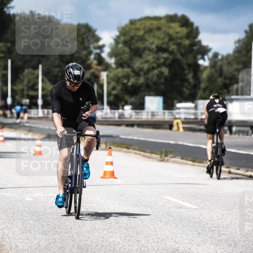 16.08.2026 - KN Förde Triathlon 2026 H.Heesch http://msf.ph/oto/9984257 16.08.2026 12:58:02 Radfahren 513, 589, 722, 727, 729, 735, 740 meine-sportfotos.de