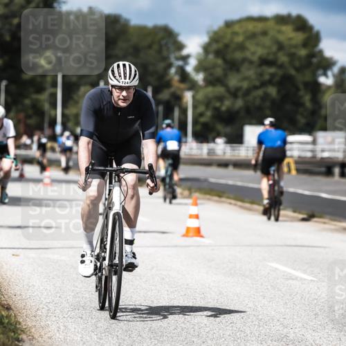 16.08.2026 - KN Förde Triathlon 2026 H.Heesch http://msf.ph/oto/9984297 16.08.2026 12:58:07 Radfahren 509, 720, 722, 724, 727, 735, 740 meine-sportfotos.de