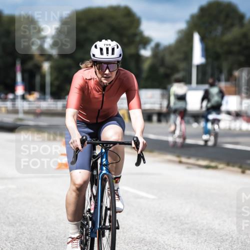 16.08.2026 - KN Förde Triathlon 2026 H.Heesch http://msf.ph/oto/9984337 16.08.2026 12:58:18 Radfahren 524, 551, 590, 594, 597, 607, 709, 743 meine-sportfotos.de