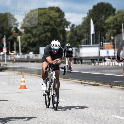 16.08.2026 - KN Förde Triathlon 2026 H.Heesch http://msf.ph/oto/9984378 16.08.2026 12:58:35 Radfahren 540, 547, 552, 611, 704, 714 meine-sportfotos.de