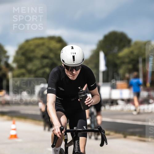 16.08.2026 - KN Förde Triathlon 2026 H.Heesch http://msf.ph/oto/9984395 16.08.2026 12:58:37 Radfahren 528, 540, 552, 611, 704, 714 meine-sportfotos.de