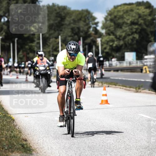 16.08.2026 - KN Förde Triathlon 2026 H.Heesch http://msf.ph/oto/9984413 16.08.2026 12:58:40 Radfahren 528, 552, 611, 714 meine-sportfotos.de