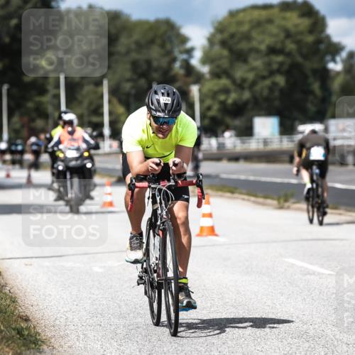 16.08.2026 - KN Förde Triathlon 2026 H.Heesch http://msf.ph/oto/9984418 16.08.2026 12:58:40 Radfahren 528, 552, 611, 714 meine-sportfotos.de