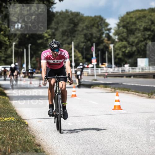 16.08.2026 - KN Förde Triathlon 2026 H.Heesch http://msf.ph/oto/9984428 16.08.2026 12:58:44 Radfahren 528, 595, 713 meine-sportfotos.de