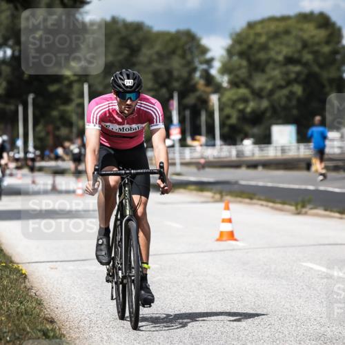 16.08.2026 - KN Förde Triathlon 2026 H.Heesch http://msf.ph/oto/9984438 16.08.2026 12:58:45 Radfahren 595, 713 meine-sportfotos.de