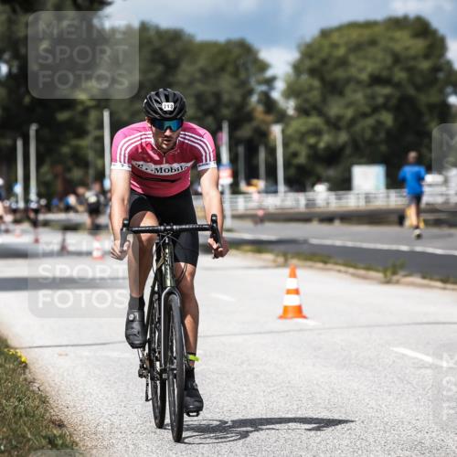 16.08.2026 - KN Förde Triathlon 2026 H.Heesch http://msf.ph/oto/9984439 16.08.2026 12:58:45 Radfahren 595, 713 meine-sportfotos.de