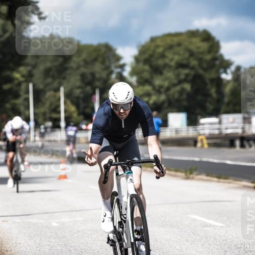 16.08.2026 - KN Förde Triathlon 2026 H.Heesch http://msf.ph/oto/9984456 16.08.2026 12:58:50 Radfahren 521, 595, 715 meine-sportfotos.de