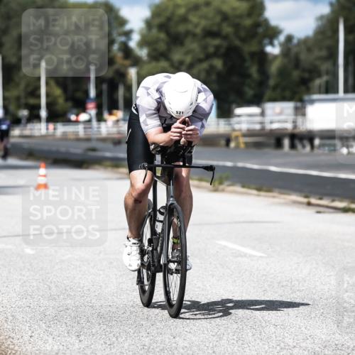 16.08.2026 - KN Förde Triathlon 2026 H.Heesch http://msf.ph/oto/9984477 16.08.2026 12:58:53 Radfahren 521, 522, 715, 737 meine-sportfotos.de