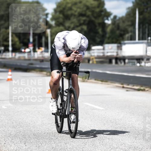 16.08.2026 - KN Förde Triathlon 2026 H.Heesch http://msf.ph/oto/9984478 16.08.2026 12:58:53 Radfahren 521, 522, 715, 737 meine-sportfotos.de