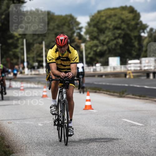 16.08.2026 - KN Förde Triathlon 2026 H.Heesch http://msf.ph/oto/9984527 16.08.2026 12:59:07 Radfahren 501, 718, 723, 731, 745 meine-sportfotos.de