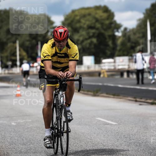 16.08.2026 - KN Förde Triathlon 2026 H.Heesch http://msf.ph/oto/9984534 16.08.2026 12:59:08 Radfahren 501, 718, 723, 731, 745 meine-sportfotos.de