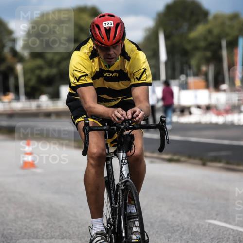 16.08.2026 - KN Förde Triathlon 2026 H.Heesch http://msf.ph/oto/9984544 16.08.2026 12:59:08 Radfahren 501, 718, 723, 731, 745 meine-sportfotos.de