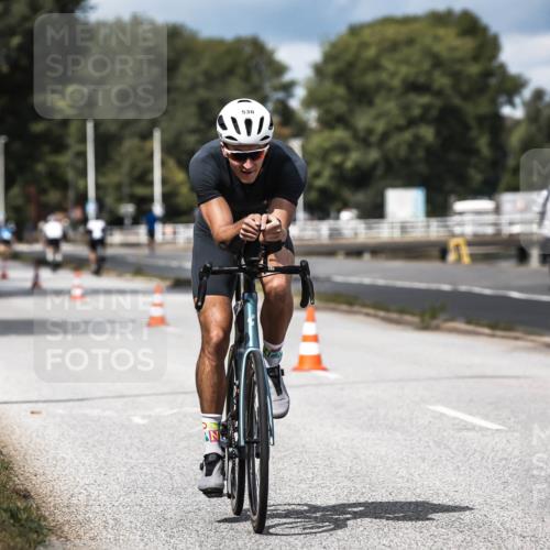 16.08.2026 - KN Förde Triathlon 2026 H.Heesch http://msf.ph/oto/9984570 16.08.2026 12:59:14 Radfahren 501, 530, 718, 730, 731, 745 meine-sportfotos.de