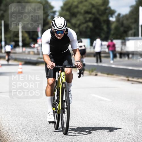 16.08.2026 - KN Förde Triathlon 2026 H.Heesch http://msf.ph/oto/9984610 16.08.2026 12:59:27 Radfahren 519, 541, 710 meine-sportfotos.de