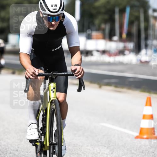 16.08.2026 - KN Förde Triathlon 2026 H.Heesch http://msf.ph/oto/9984620 16.08.2026 12:59:27 Radfahren 519, 541, 710 meine-sportfotos.de