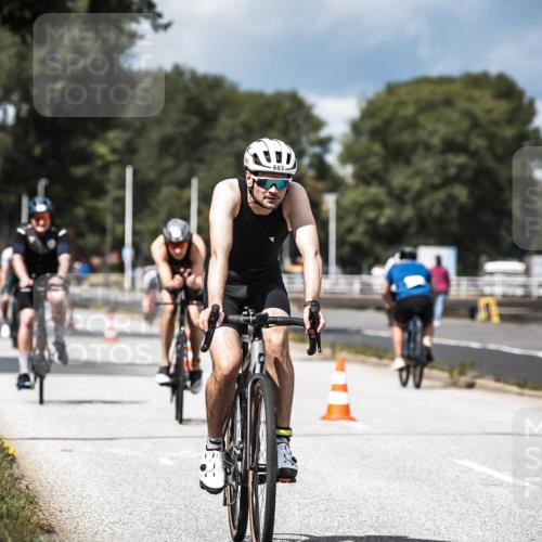 16.08.2026 - KN Förde Triathlon 2026 H.Heesch http://msf.ph/oto/9984683 16.08.2026 12:59:50 Radfahren 506, 510, 581, 599, 603 meine-sportfotos.de