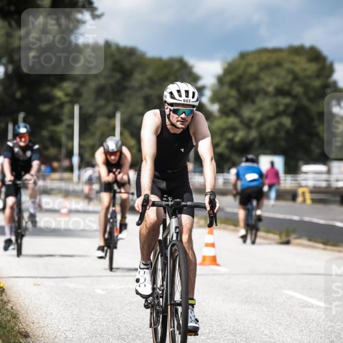 16.08.2026 - KN Förde Triathlon 2026 H.Heesch http://msf.ph/oto/9984685 16.08.2026 12:59:50 Radfahren 506, 510, 581, 599, 603 meine-sportfotos.de