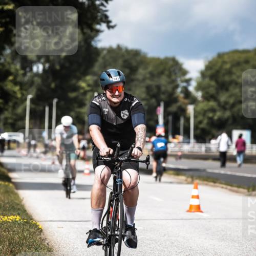 16.08.2026 - KN Förde Triathlon 2026 H.Heesch http://msf.ph/oto/9984699 16.08.2026 12:59:53 Radfahren 510, 553, 581, 599, 603, 605 meine-sportfotos.de