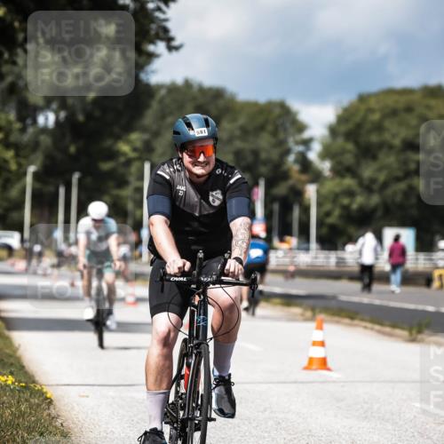16.08.2026 - KN Förde Triathlon 2026 H.Heesch http://msf.ph/oto/9984701 16.08.2026 12:59:53 Radfahren 510, 553, 581, 599, 603, 605 meine-sportfotos.de