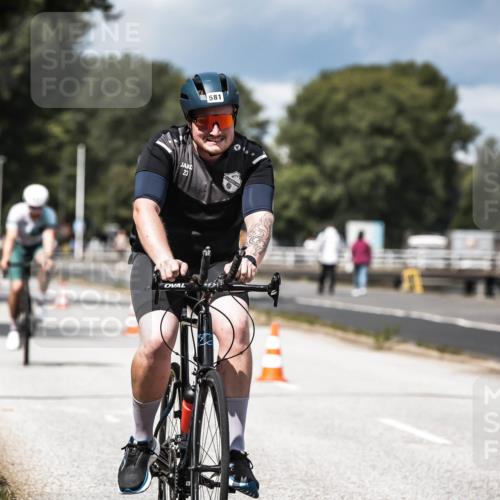16.08.2026 - KN Förde Triathlon 2026 H.Heesch http://msf.ph/oto/9984707 16.08.2026 12:59:53 Radfahren 510, 553, 581, 599, 603, 605 meine-sportfotos.de