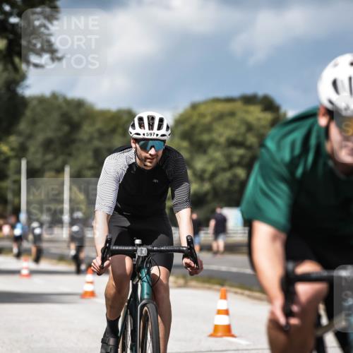 16.08.2026 - KN Förde Triathlon 2026 H.Heesch http://msf.ph/oto/9984779 16.08.2026 13:00:48 Radfahren 531, 533, 538, 552, 588, 590, 597, 607, 734, 747 meine-sportfotos.de