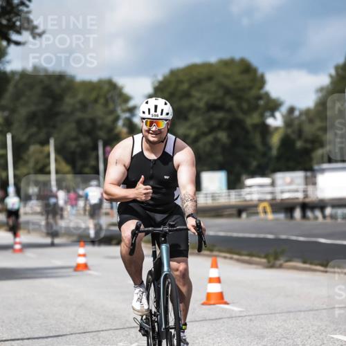 16.08.2026 - KN Förde Triathlon 2026 H.Heesch http://msf.ph/oto/9984834 16.08.2026 13:01:09 Radfahren 596 meine-sportfotos.de