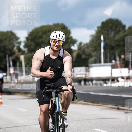 16.08.2026 - KN Förde Triathlon 2026 H.Heesch http://msf.ph/oto/9984841 16.08.2026 13:01:10 Radfahren 549, 574, 596, 739 meine-sportfotos.de