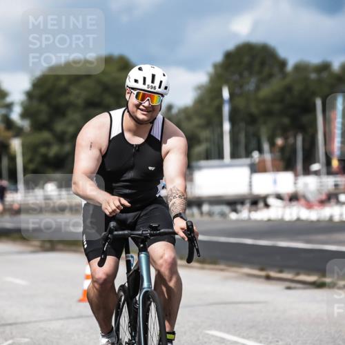 16.08.2026 - KN Förde Triathlon 2026 H.Heesch http://msf.ph/oto/9984844 16.08.2026 13:01:10 Radfahren 549, 574, 596, 739 meine-sportfotos.de