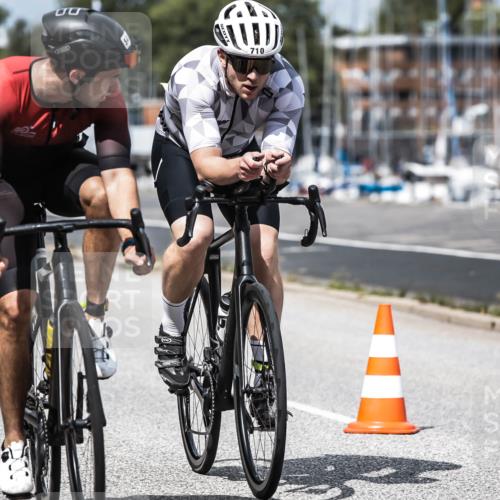 16.08.2026 - KN Förde Triathlon 2026 H.Heesch http://msf.ph/oto/9984903 16.08.2026 13:01:38 Radfahren 541, 575, 606, 703, 710 meine-sportfotos.de