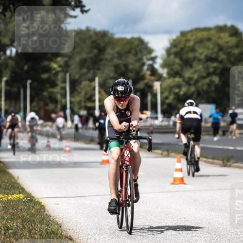 16.08.2026 - KN Förde Triathlon 2026 H.Heesch http://msf.ph/oto/9984908 16.08.2026 13:01:50 Radfahren 532, 598, 719, 733, 738 meine-sportfotos.de