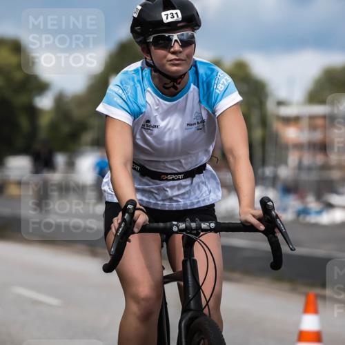 16.08.2026 - KN Förde Triathlon 2026 H.Heesch http://msf.ph/oto/9984992 16.08.2026 13:02:01 Radfahren 717, 731 meine-sportfotos.de
