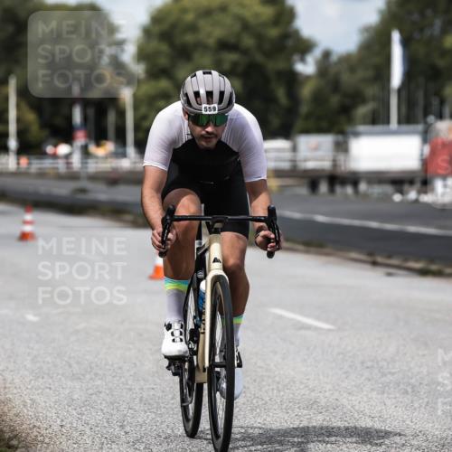 16.08.2026 - KN Förde Triathlon 2026 H.Heesch http://msf.ph/oto/9985017 16.08.2026 13:02:24 Radfahren 555, 559, 705, 742 meine-sportfotos.de