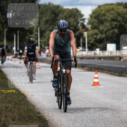 16.08.2026 - KN Förde Triathlon 2026 H.Heesch http://msf.ph/oto/9985033 16.08.2026 13:02:28 Radfahren 506, 604, 705, 708 meine-sportfotos.de