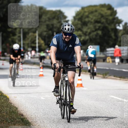 16.08.2026 - KN Förde Triathlon 2026 H.Heesch http://msf.ph/oto/9985053 16.08.2026 13:02:37 Radfahren 502, 505, 599, 707 meine-sportfotos.de