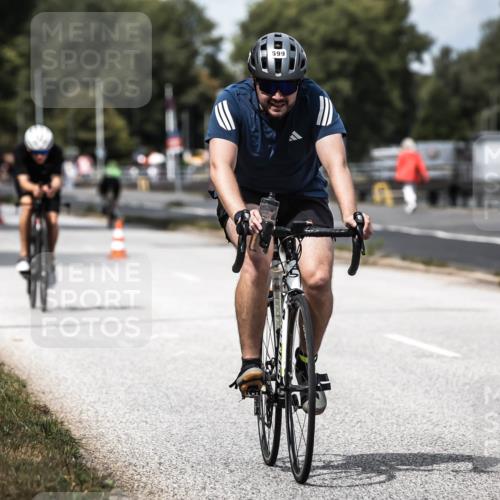16.08.2026 - KN Förde Triathlon 2026 H.Heesch http://msf.ph/oto/9985059 16.08.2026 13:02:38 Radfahren 502, 505, 557, 599, 707 meine-sportfotos.de