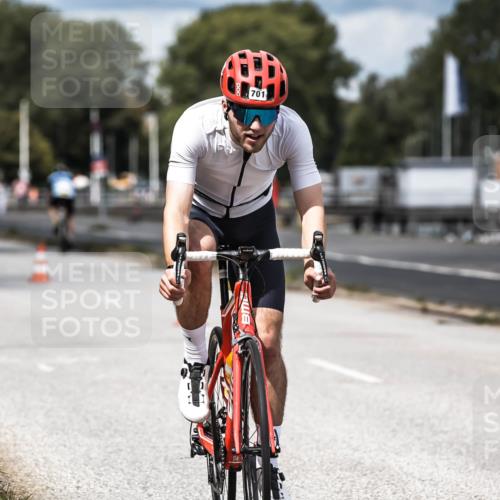 16.08.2026 - KN Förde Triathlon 2026 H.Heesch http://msf.ph/oto/9985106 16.08.2026 13:02:45 Radfahren 557, 701, 707 meine-sportfotos.de