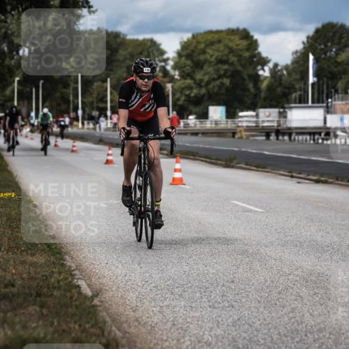 16.08.2026 - KN Förde Triathlon 2026 H.Heesch http://msf.ph/oto/9985110 16.08.2026 13:02:59 Radfahren 508, 512, 587, 702, 736 meine-sportfotos.de