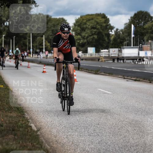 16.08.2026 - KN Förde Triathlon 2026 H.Heesch http://msf.ph/oto/9985113 16.08.2026 13:02:59 Radfahren 508, 512, 587, 702, 736 meine-sportfotos.de