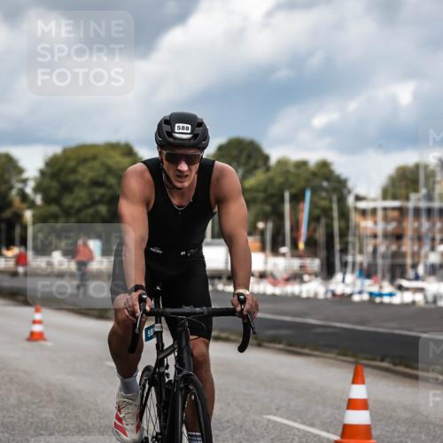 16.08.2026 - KN Förde Triathlon 2026 H.Heesch http://msf.ph/oto/9985146 16.08.2026 13:03:08 Radfahren 577, 588, 609, 747 meine-sportfotos.de